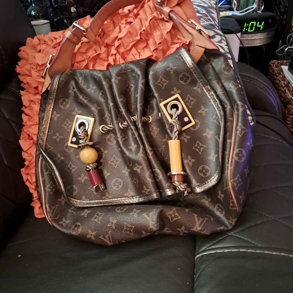 Louis Vuitton Brown Limited Edition Kalahari GM Bag.